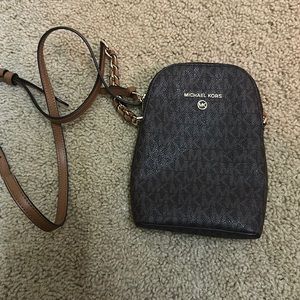 Michael Kors bag , pocket on back